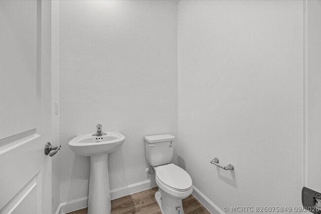 Building Photo - 9982 SW Torquay Dr