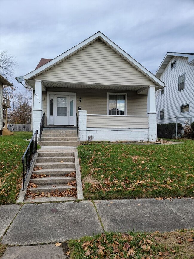 Primary Photo - Section 8 Voucher Accepted / 5 BR House