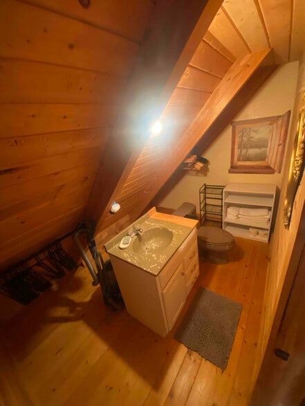 Building Photo - 121 Potato Ridge Dr