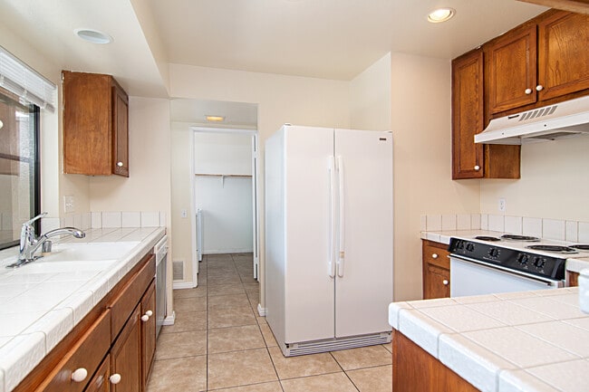 Building Photo - 3987 Camino Lindo