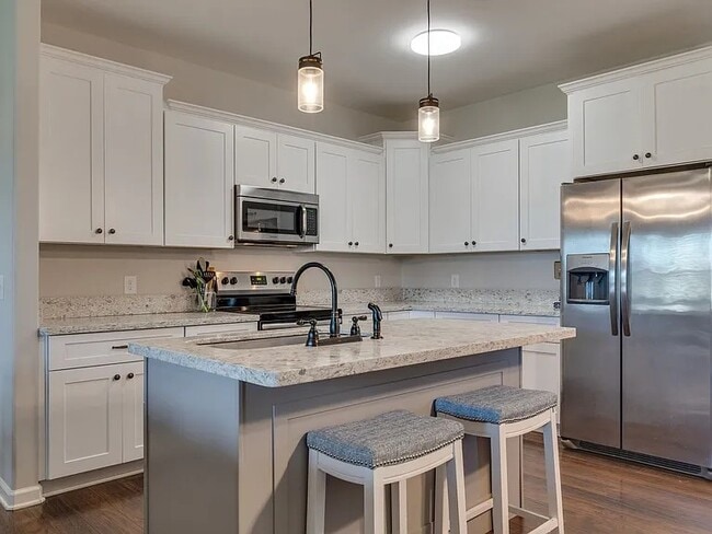 Building Photo - 2513 Warner Rd