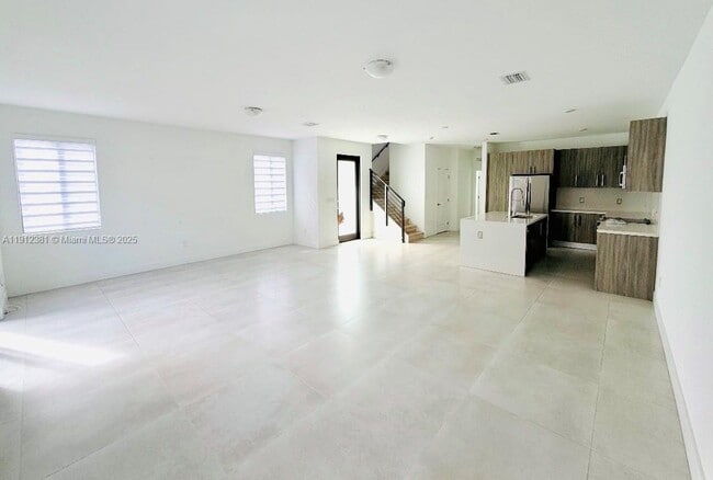 Building Photo - 13663 SW 158th Ave