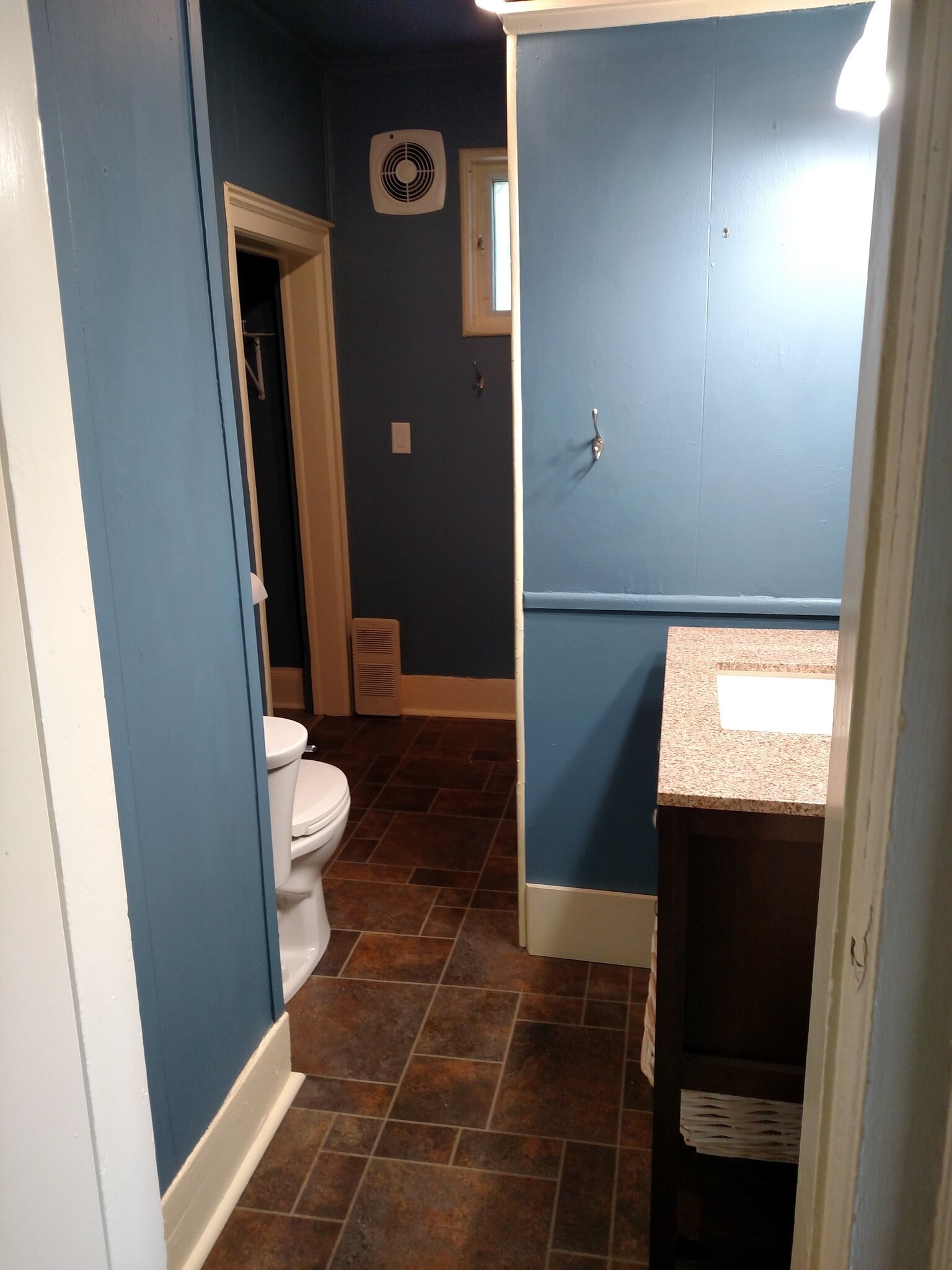 Bathroom - 1024 Main St