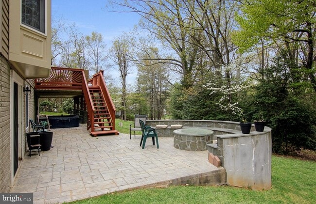 Building Photo - 18414 Garner Ln