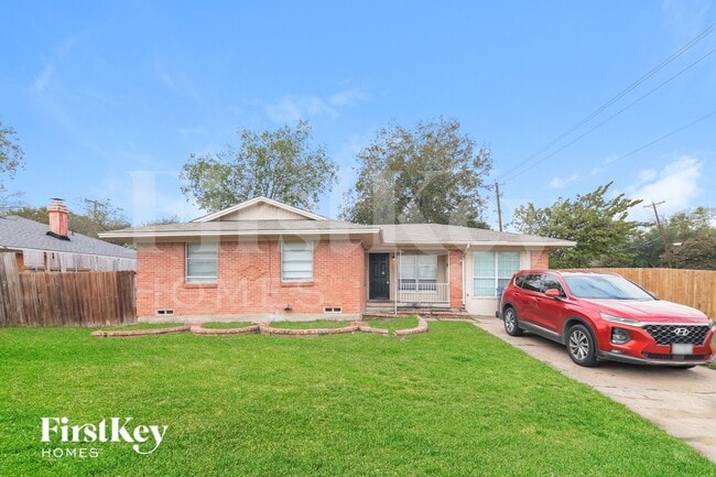Building Photo - 3101 Marydale Rd