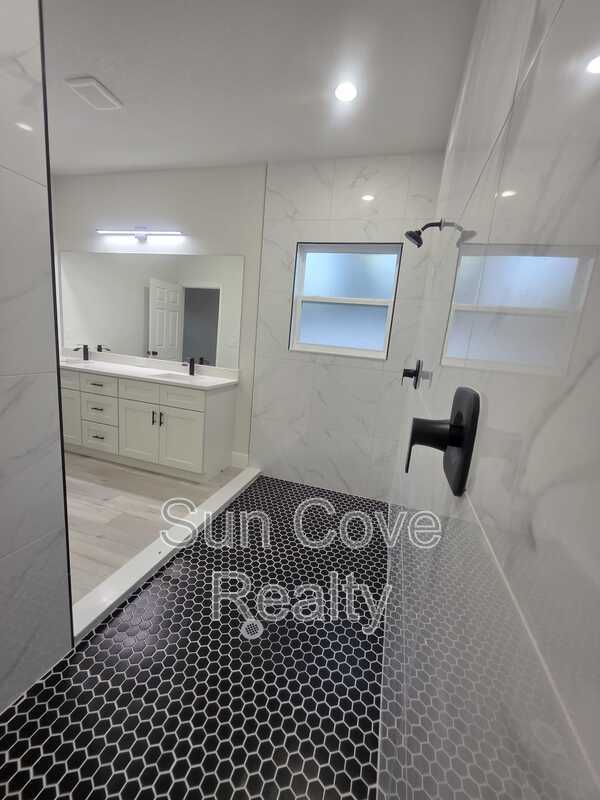 Building Photo - 7958 N Oberon Terrace