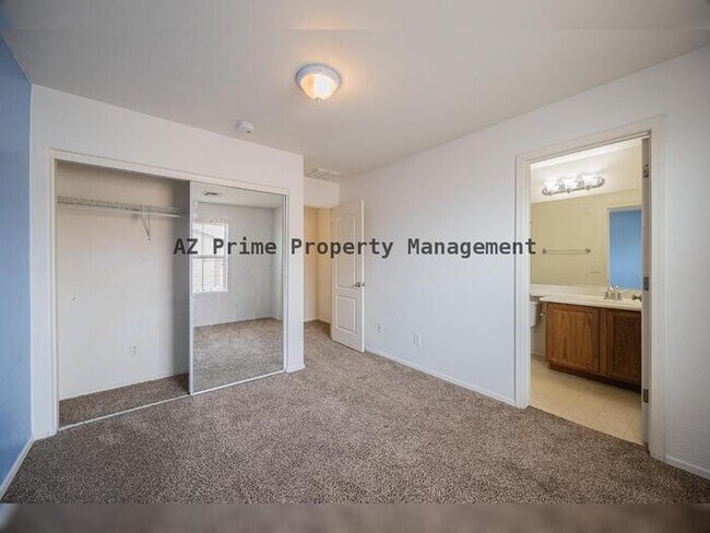 Building Photo - 2032 N 78th Glen