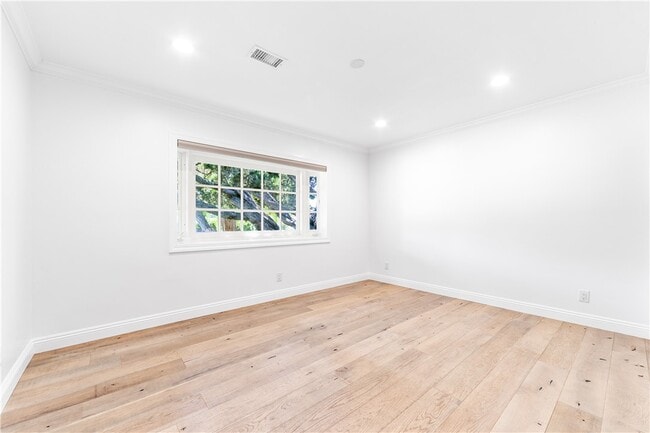 Building Photo - 1281 La Colina Dr