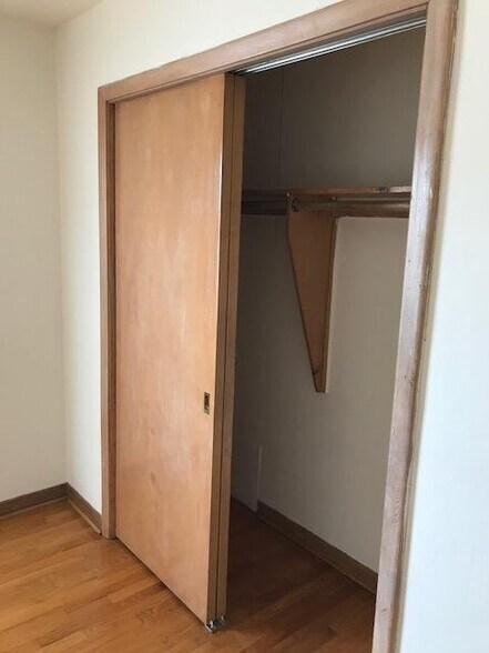 Building Photo - 4625 Davis St