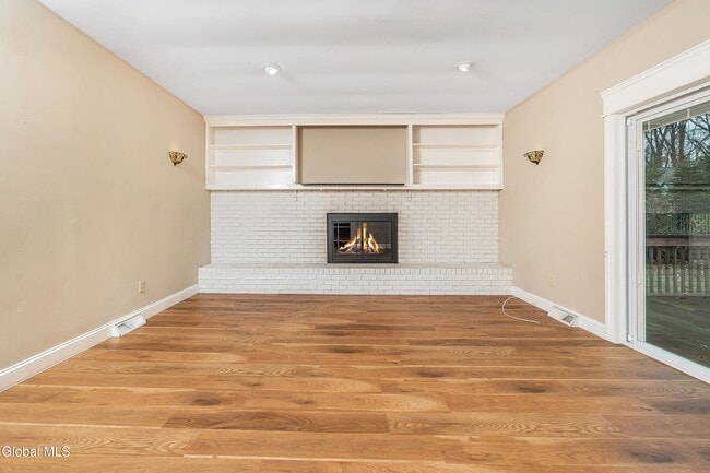 Building Photo - 3 Springwood Manor Dr