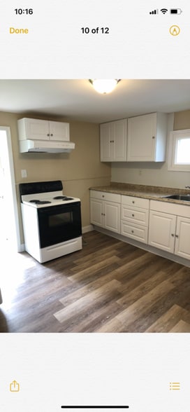 Kitchen - 955 Carmalt St