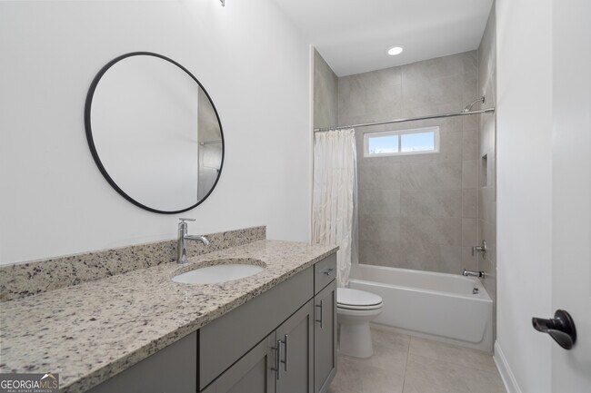 Building Photo - 2045 Kent Ct