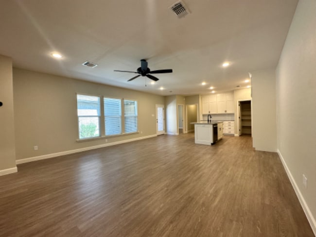 Building Photo - 1308 Milltown Rd