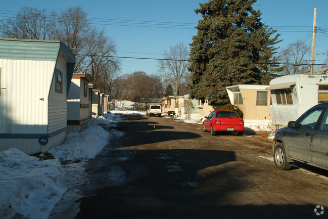 Building Photo - Woodmont Mobile Home Park