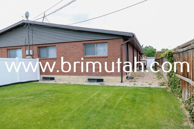 Building Photo - 3671 S 2245 E