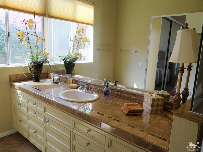 Building Photo - 47423 Medina Dr W