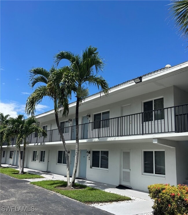 Building Photo - 3250 10th St N