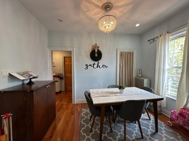 Building Photo - 4 bedroom in BROOKLYN NY 11218