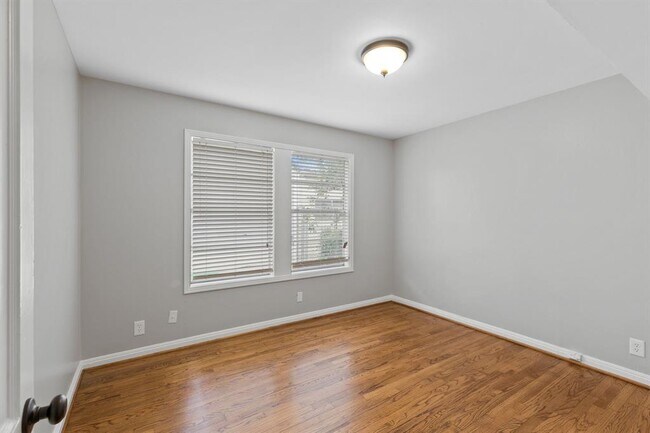 Building Photo - 3606 Wentworth St