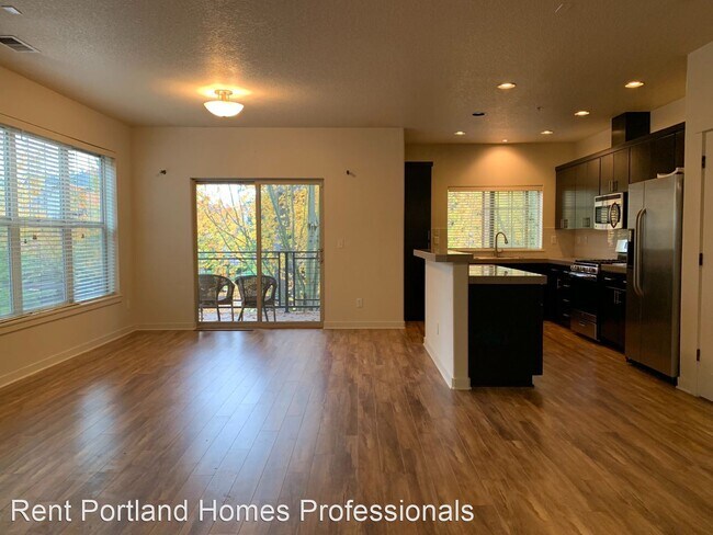 Building Photo - 3 br, 2.5 bath House - 642 NE Newstead Lane