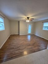 Building Photo - 324 3rd St