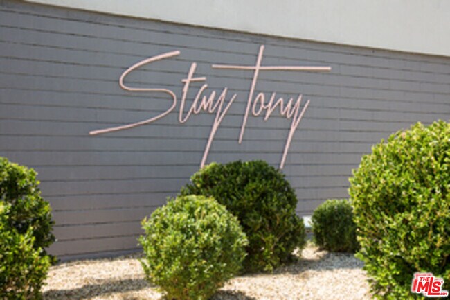 Building Photo - 8911 Cynthia St