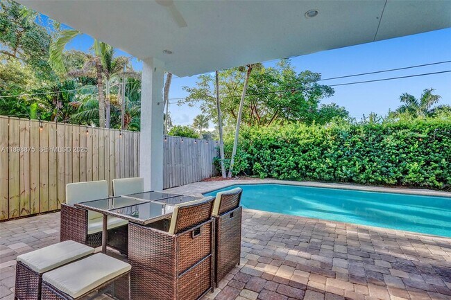 Building Photo - 1207 SW 21st St