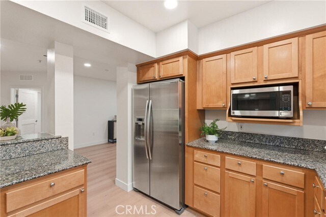 Building Photo - 1222 S Westgate Ave