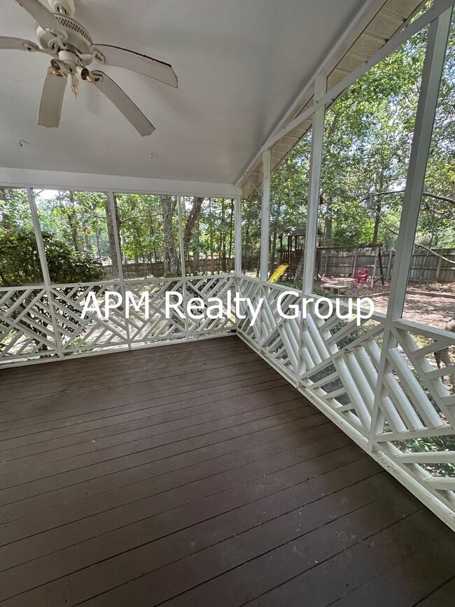 Building Photo - 109 Rolling Creek Cir