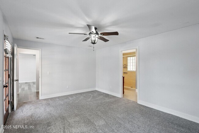 Building Photo - 1854 Lakotna Dr