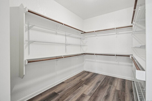 Building Photo - 6413 Von Rosk