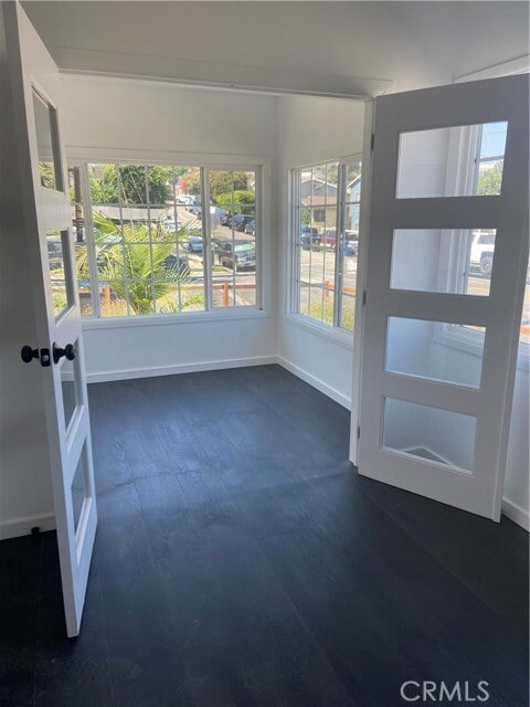 Building Photo - 4050 Floral Dr