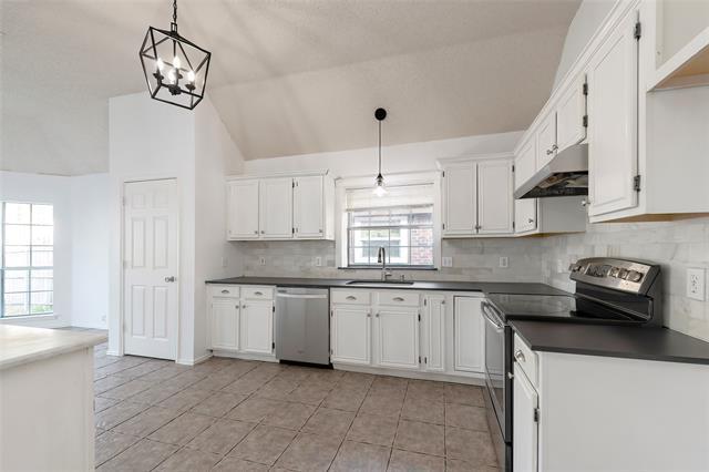 Building Photo - 1224 Woodthorpe Dr