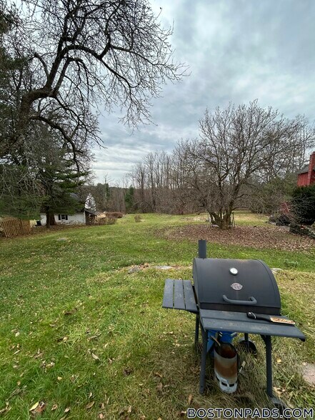 Building Photo - 60 Old Common Rd