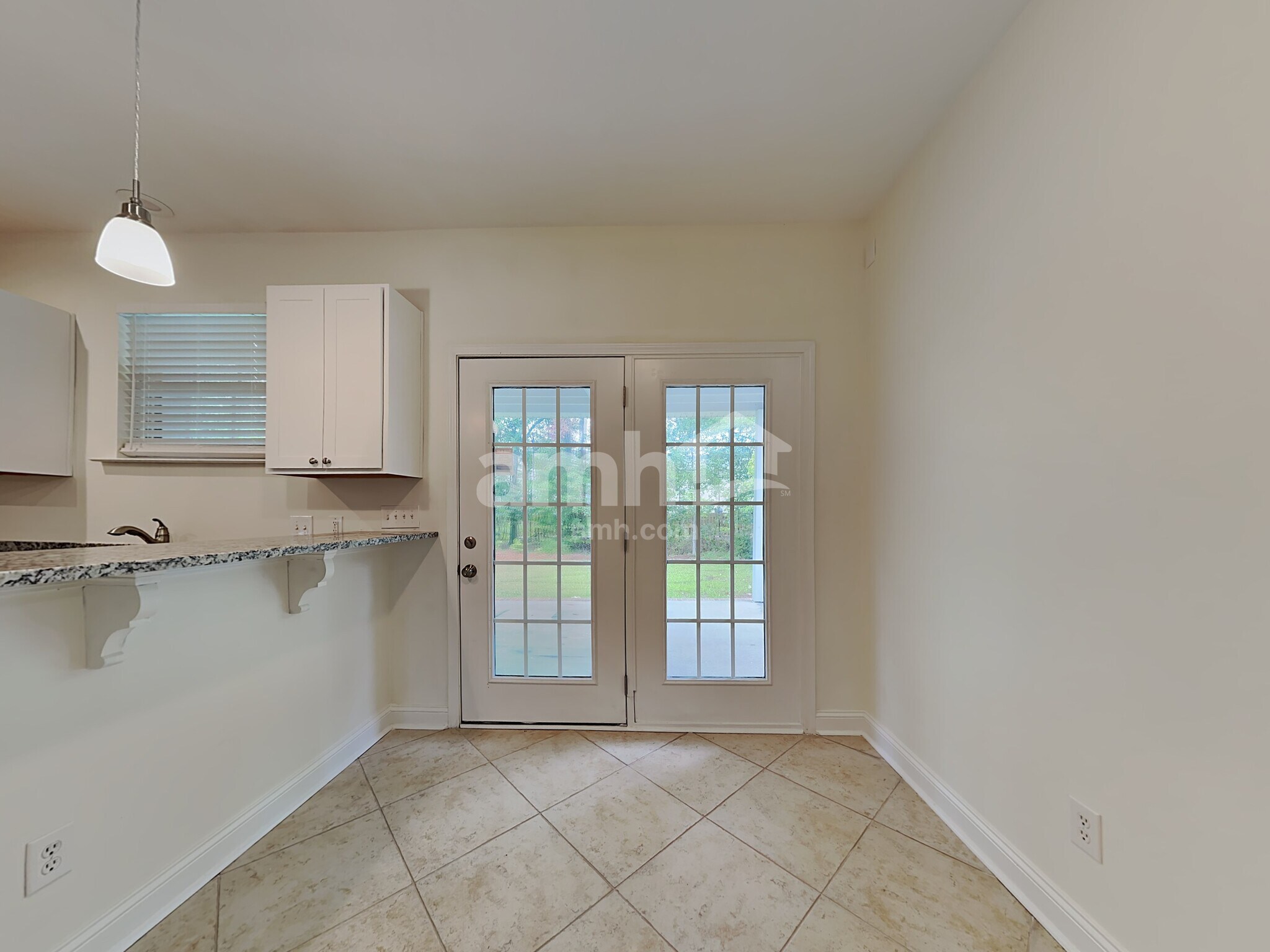 Building Photo - 27 Winslow Cir