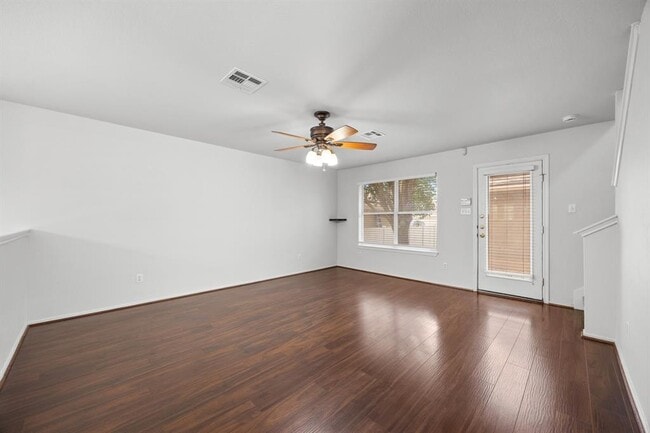 Building Photo - 105 Fire Island Dr