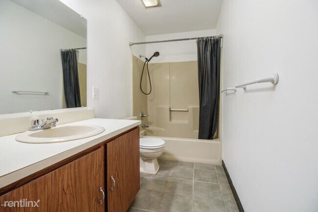 Building Photo - 2 br, 1 bath  - 2949 Danford Creek Dr Apt 3