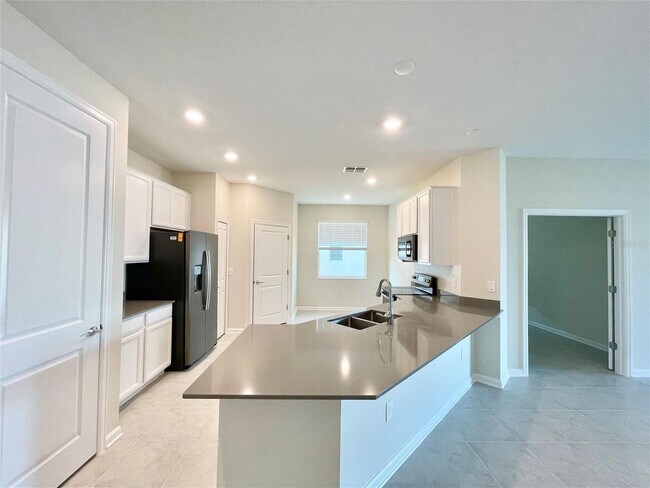 Building Photo - Sawgrass Bay 4 Bedrooms 3 Bathrooms for rent