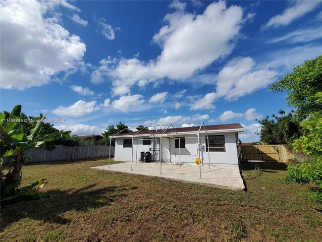 Building Photo - 11410 SW 193rd St