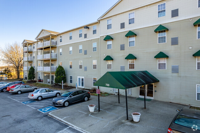 Entrance - Argyle Avenue Senior Apts