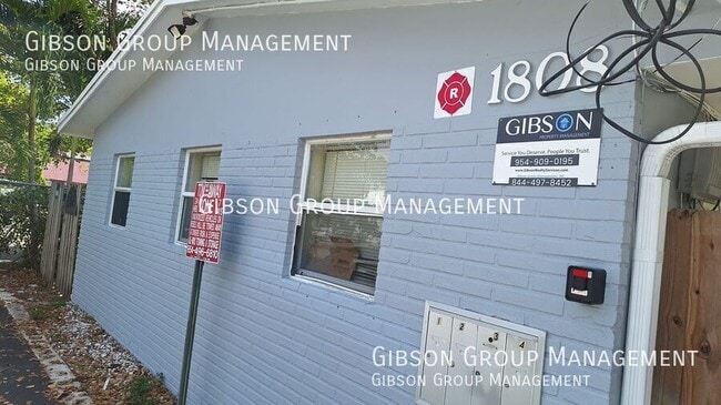 Building Photo - 1808 SW 11th Ct