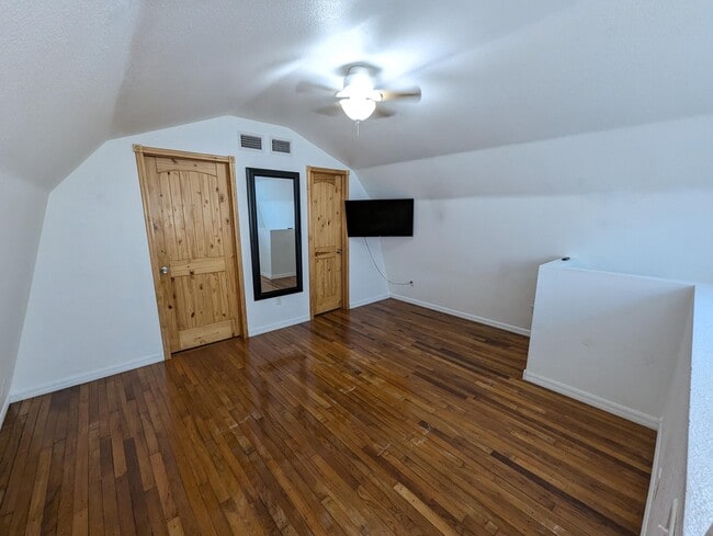 Building Photo - 3348 Lowery Dr
