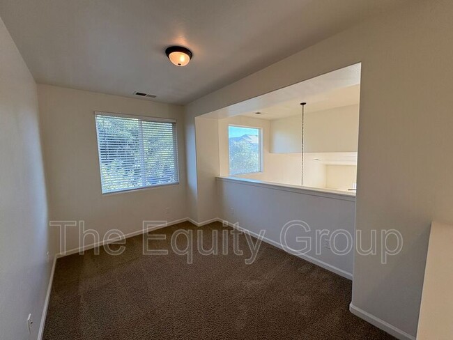 Building Photo - 1422 N PELAGO Ct