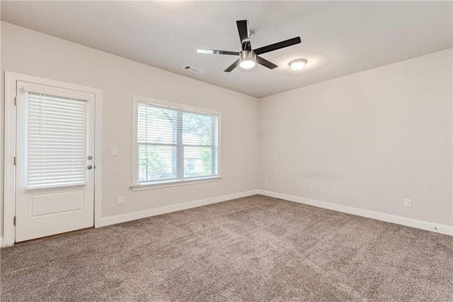 Building Photo - 5499 Terrace Bend Pl