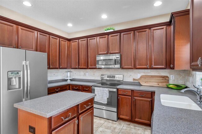 Building Photo - 11144 Oyster Bay Cir