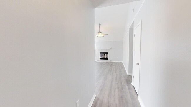 Building Photo - 1922 Heartland Dr