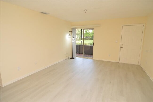 Building Photo - 10263 Gandy Blvd N