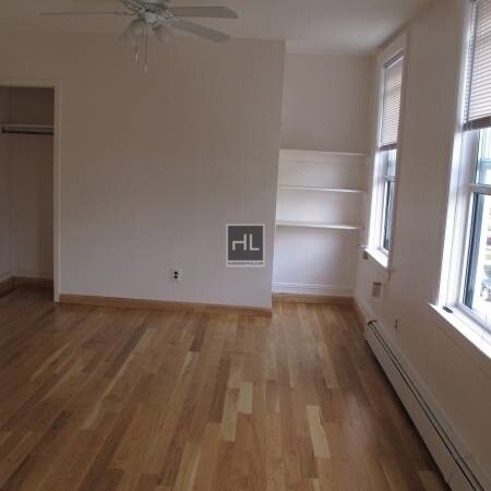 Building Photo - 9 STREET