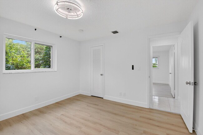 Building Photo - 4599 Brady Blvd