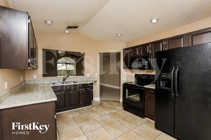 Building Photo - 2049 Greystone Trail